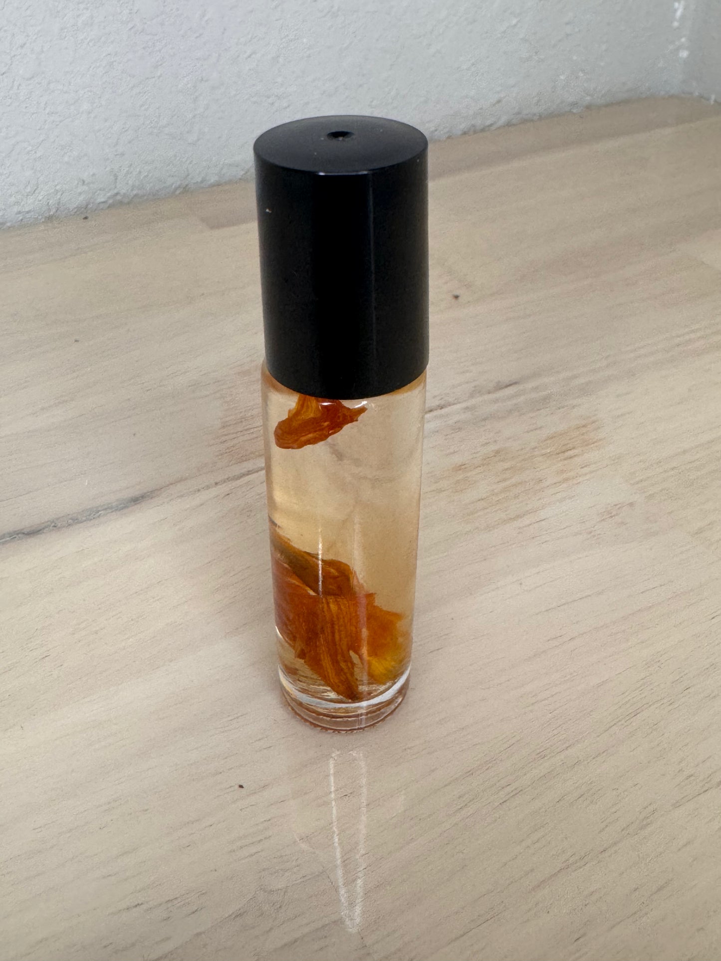 ROLL-ON PERFUME OIL